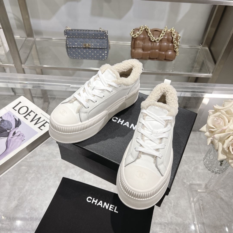 Ch**el sport shoes